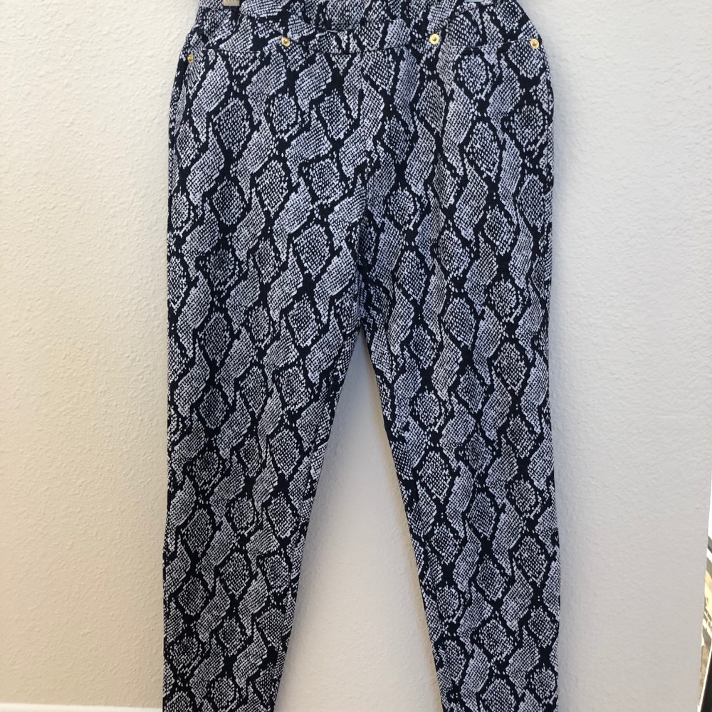 COPY - Dark Navy Blue Snakeskin Pattern Leggings